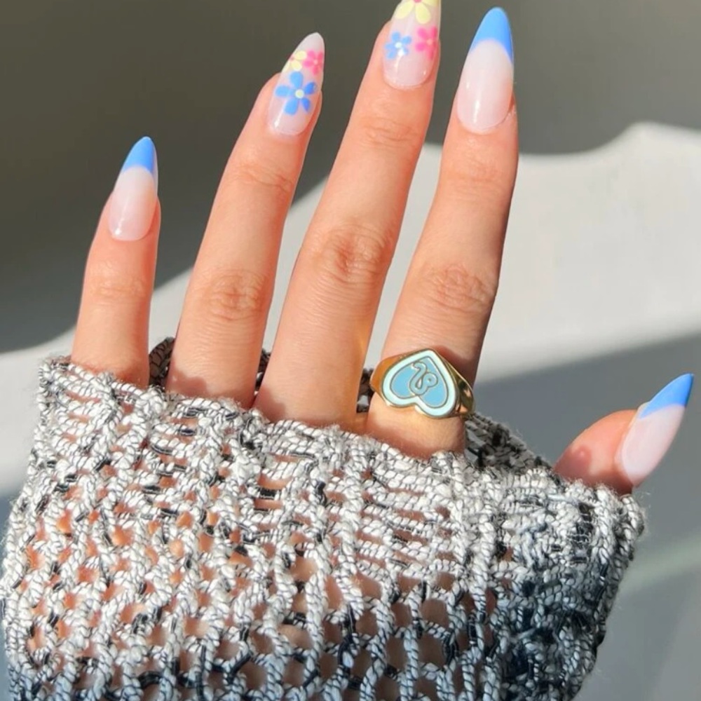 Press on nails - blue